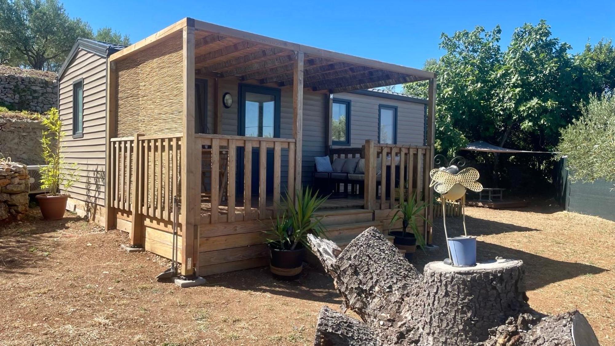 Mobil-Home En Pleine Nature A 3 Mins Du Lac Du Salagou Avec Vue Panoramique Lacoste  외부 사진